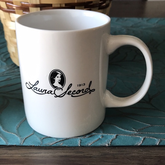 Tea for Two Laura Secord Mug Set - Picture 6 of 11